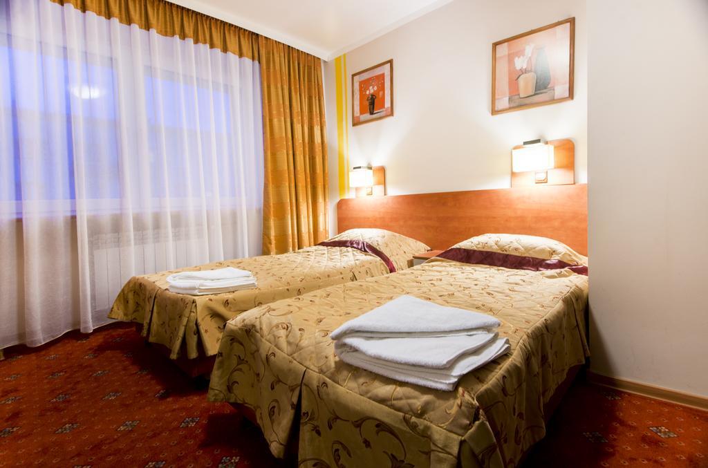 Hotel Orion Sosnowiec Ngoại thất bức ảnh
